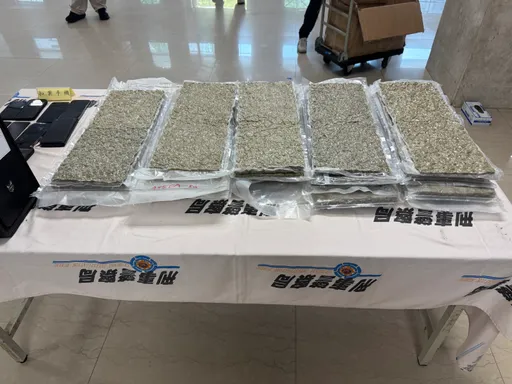 竹聯幫策畫5200萬大麻藏床墊進口　阿兵哥、冷氣工遭「正妹」詐騙幫運毒