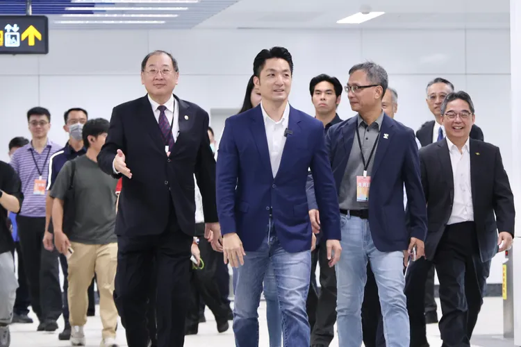 信義線東延廣慈／奉天宮站正式通車，台北市長蔣萬安出席通車典禮。莊宗達攝