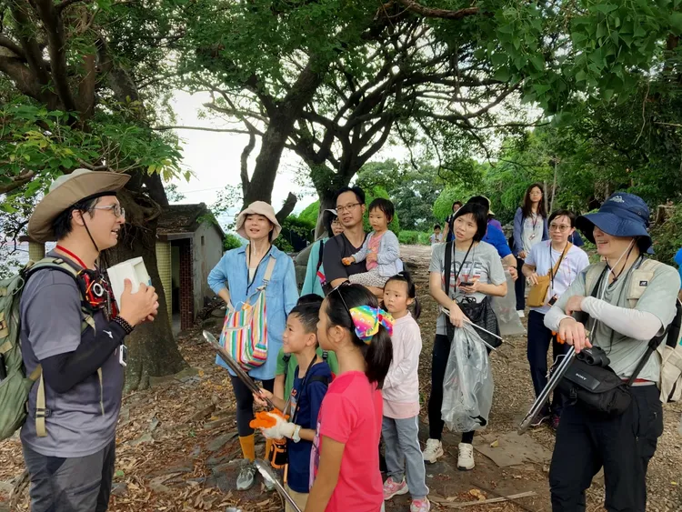 課程串連「雙考古遺址」，以以台語導覽踏查國定史前大坌坑遺址。館方提供