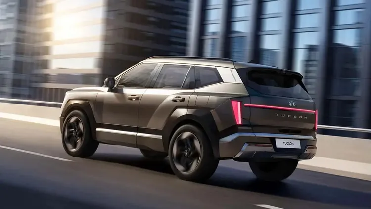 車尾同樣導入H字形元素，全寬式尾燈搭配重新雕塑的尾門與保桿設計，讓前後造型維持一致的家族識別。原廠照片