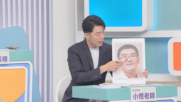 小煜老師點出趙建銘若持續高調，圓形禿狀況只會更加嚴重。和展影視提供