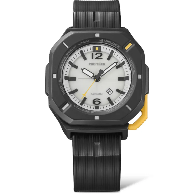 CASIO PRO TREK系列PRJ-01-1腕錶，5200元。品牌提供