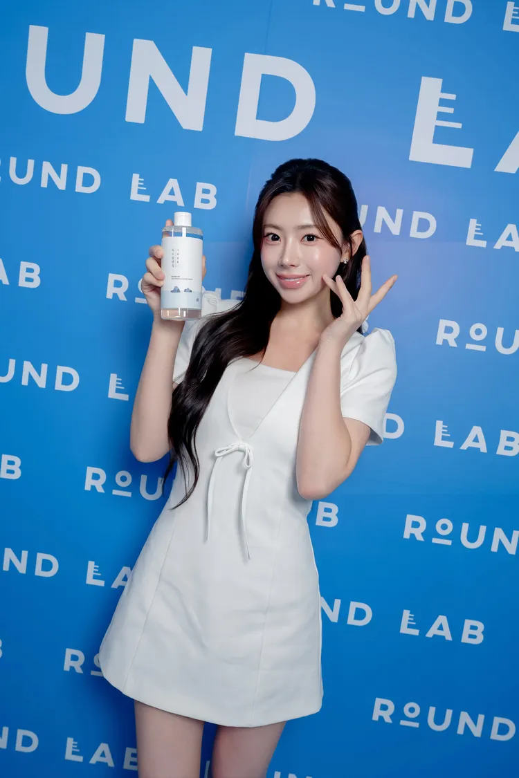 韓國啦啦隊女神金娜妍，昨日為ROUND LAB開幕站台。品牌提供