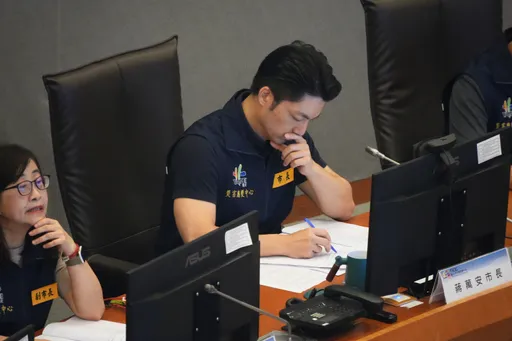 李政軒剛辭北市發言人就涉洩密案！沈伯洋問蔣萬安「是否蓋牌？」