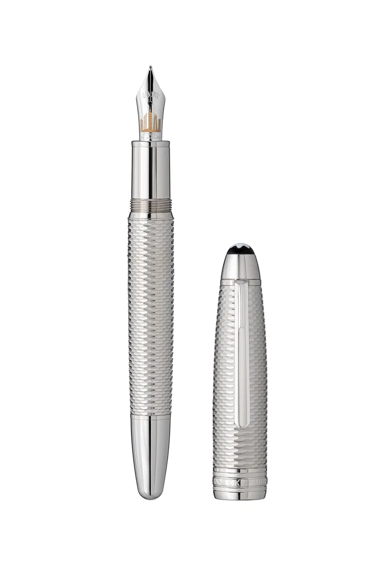 MONTBLANC大師傑作幾何系列台北城市限定筆尖，13萬3800元。品牌提供