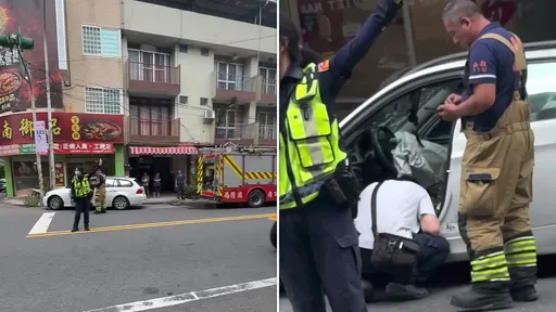BMW自撞電桿！赤腳女駕駛棄車逃逸　車內驚見毒品及大量爆竹煙火