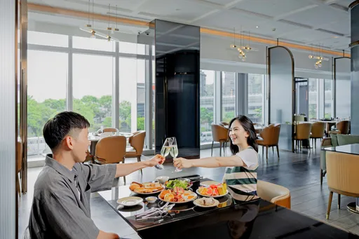 連假買1送1！國旅推124元爽住五星飯店　全台最難訂吃到飽免費