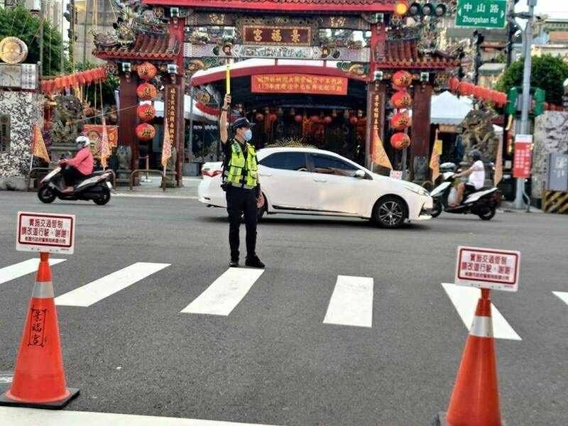 景福宮放水燈明天登場 桃警提醒用路人提早改道避開車潮