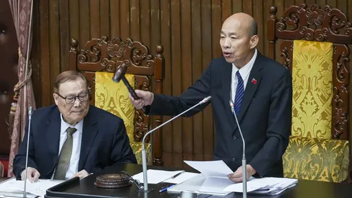 痛批傅崐萁「垂簾聽政」！韓國瑜罵立院被黑暗力量控制　范雲：至少表達態度