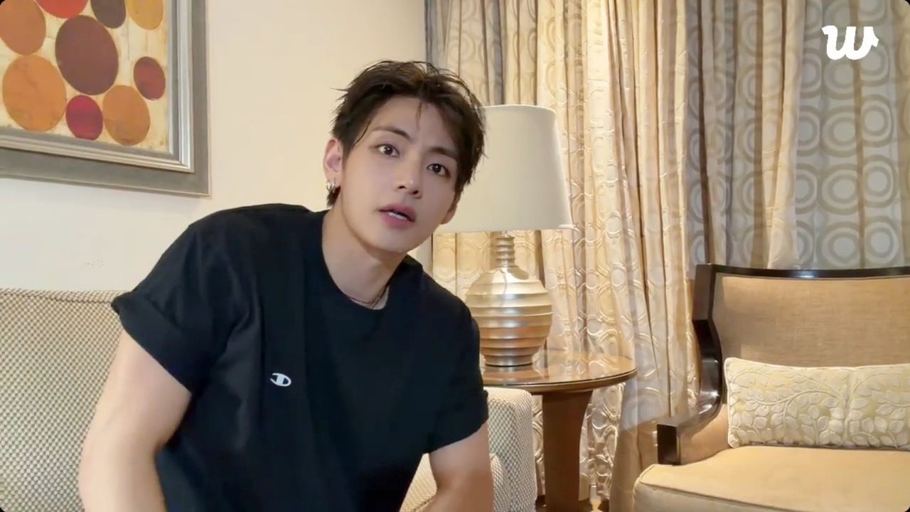 BTS V瞞2年半首曝病情!認「右耳聽力只剩3成」當兵時惡化