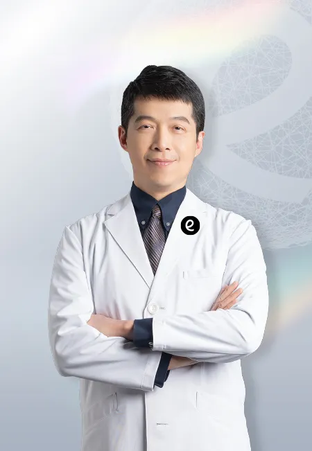 諮詢醫師 三重大學眼科院長 李文富醫師