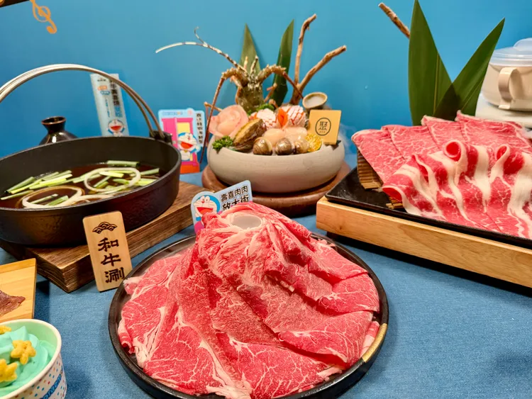 「和牛涮」期間推出和牛壽喜燒雙吃湯頭，並可搭配升級加量的金牌純血和牛。莊偉祺攝