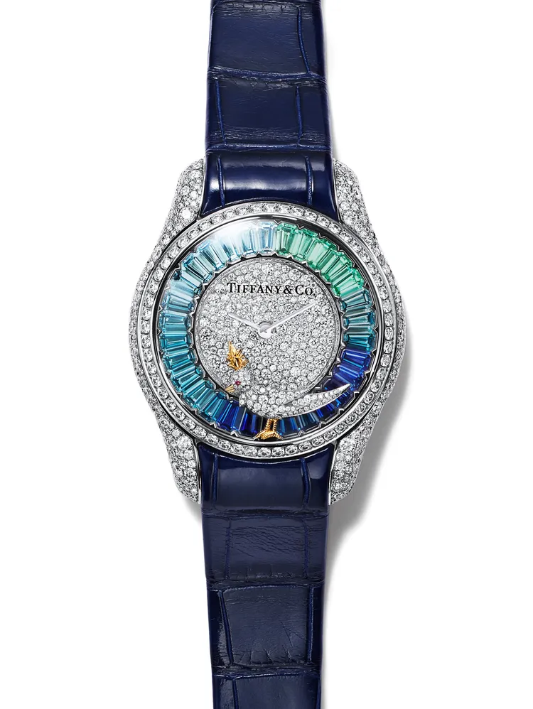 Tiffany 石上鳥高級珠寶系列漸層藍寶石腕錶（39MM）。品牌提供