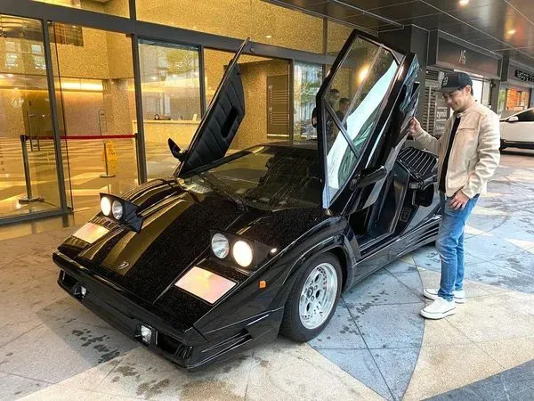 林志穎超過數十輛夢幻名車收藏，總價超過4億元。翻攝林志穎IG