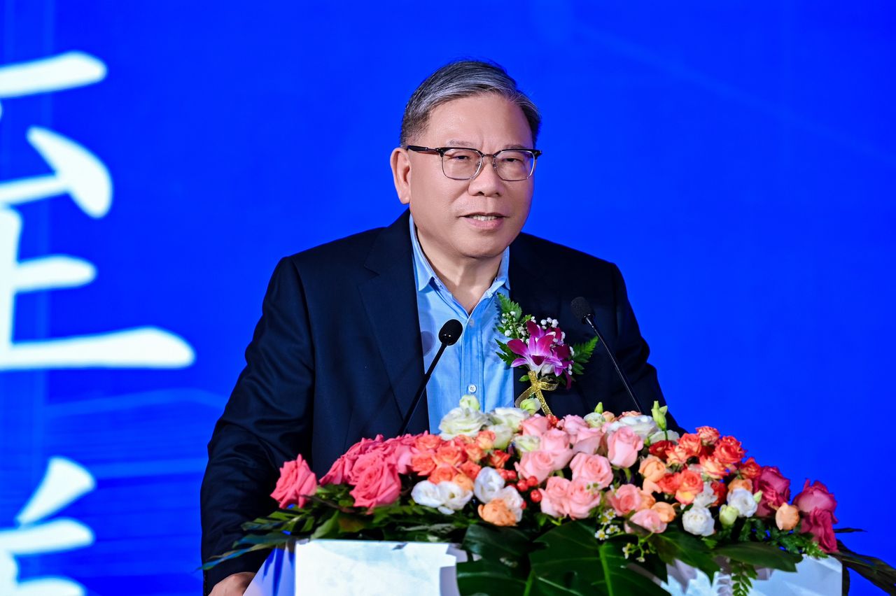 臻鼎財報|上半年營收891億創高 沈慶芳喊PCB黃金時代!砸逾800億擴產