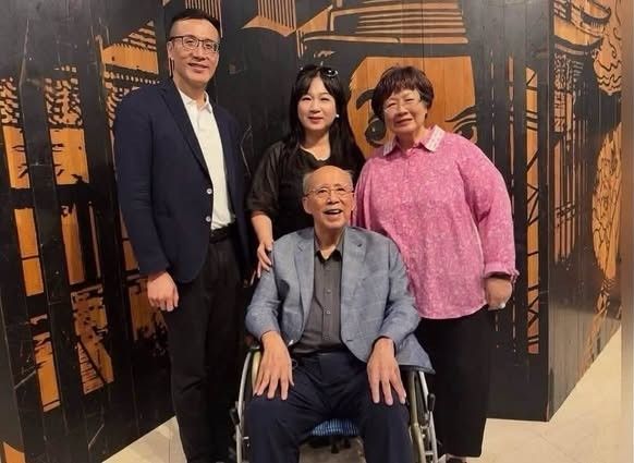 詹姆士惹官司 吳伯雄次媳挺小學同學