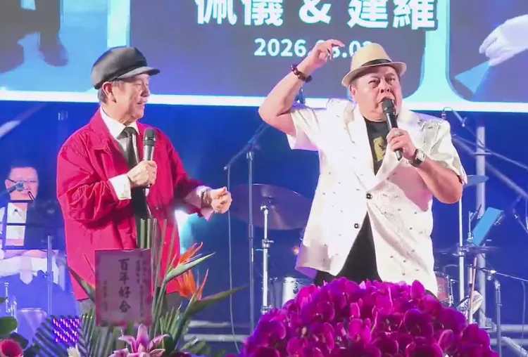 黑面（右）請到黃西田等多位明星演出。翻攝黑面藝人粉絲團臉書