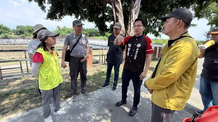 林智鴻市議員盼引「生態工法」根除鳳山溪小黑蚊。翻攝畫面