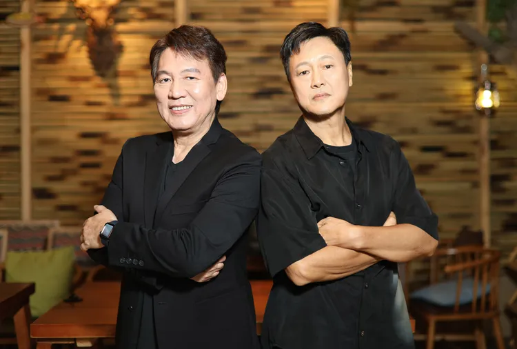 高明駿與音樂製作人 林國榮帥氣合影。宇禾數位提供
