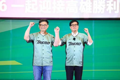 拚高雄延續民進黨執政！陳其邁：夜市生意太好老闆炒鱔魚炒到要復健