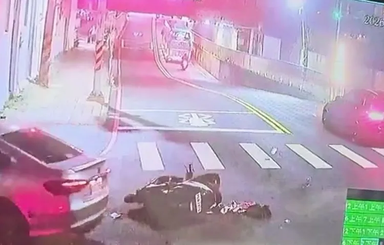 肇事小客車加速逃逸。翻攝畫面