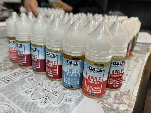 台北關今年已查獲21萬「電子煙」零件組...液態喪屍煙毒藏洗髮精瓶