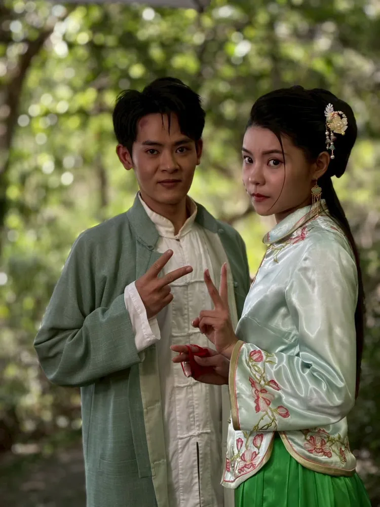 《戲說台灣》單元劇《觀音蓮花李姑娘》演員陳星（左）與陳詩縈（右）。翻攝戲說台灣-iset三立臉書