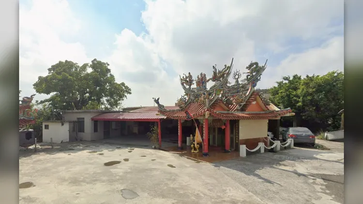 不料這整起事件竟與法院認證的「拆廟還地」有關。取自google map