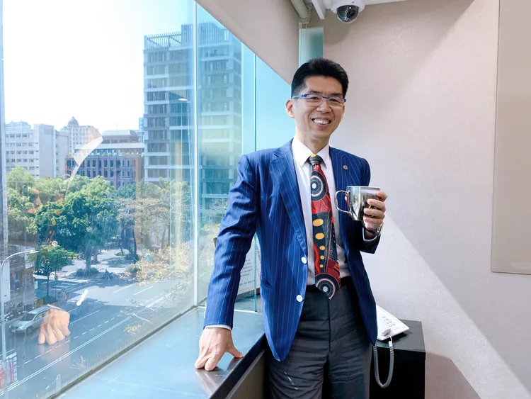 趙建銘要拖到10月5日才歸還教育基金，律師蘇家宏分析可能有兩種原因。蘇家宏提供