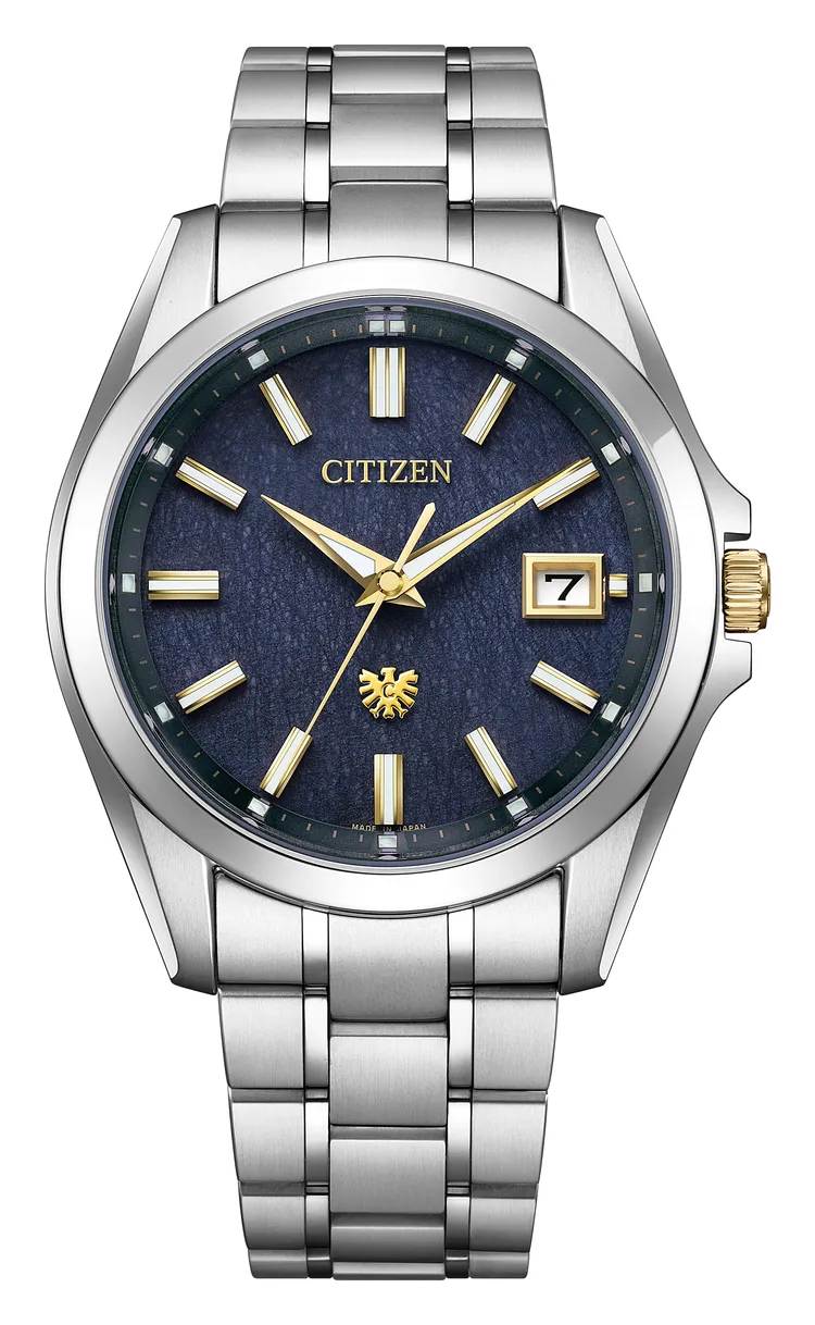 The CITIZEN土佐和紙「勝色」限定款腕錶AQ4094-58L，13萬8000元。品牌提供