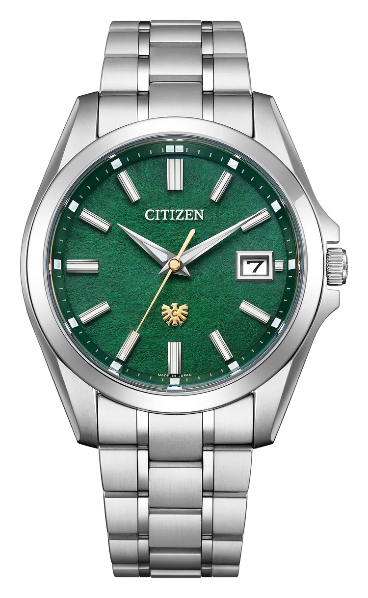 The CITIZEN土佐和紙「千歲綠」限定款腕錶AQ4091-56W，11萬8000元。品牌提供