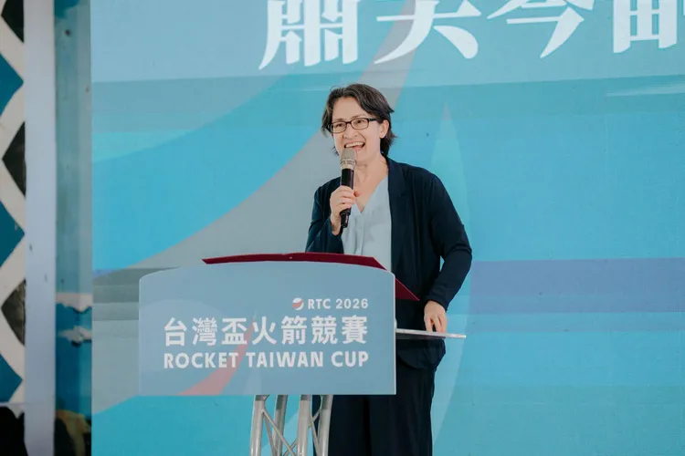 蕭美琴表示，自己雖然是太空領域外行人，「但我是你們最佳啦啦隊」國家太空中心提供