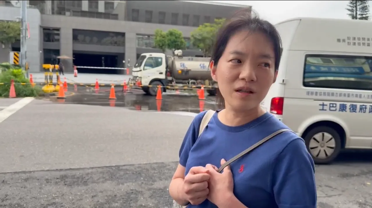 陳幸妤再出招！深夜改評論勸網友「別跟我一樣笨」　要媒體查趙建銘「休診出國去哪裡」