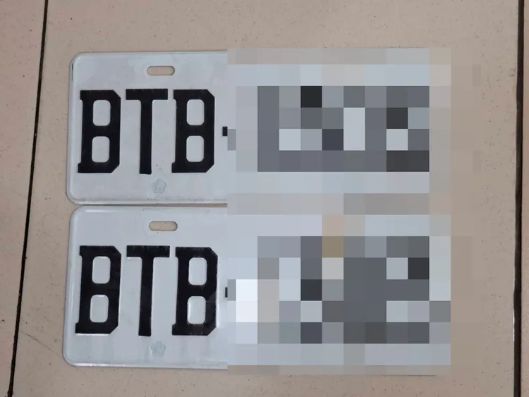 查扣假車牌。交通大隊提供