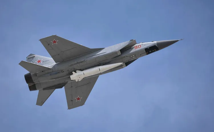 俄羅斯米格戰機攜帶匕首戰術性核武。翻攝RussiaAirForce