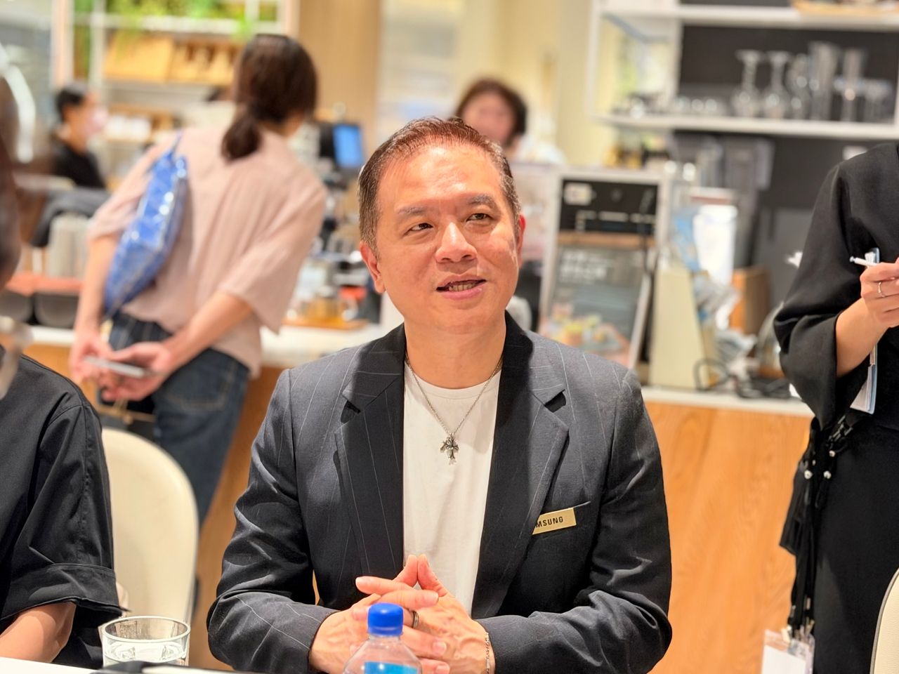 三星摺疊機預購成長近3成!Z Fold8賣最好、奶油白搶到缺貨