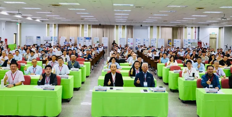台灣中油今舉辦安全衛生觀摩研討會，中油董事長方振仁指出，安衛環工作沒有完成式，對於任何可能危及安全的行為，要以「零容忍」態度落實。中油提供