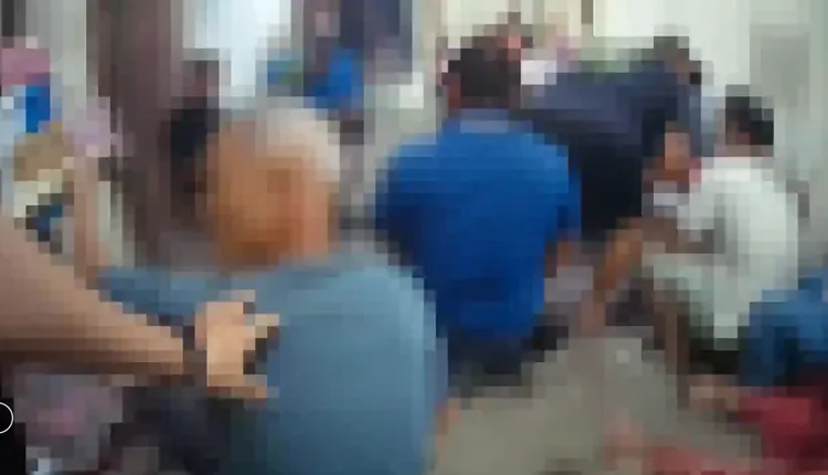 被抓賭客中不乏上了年紀、白髮蒼蒼的阿北，還沒輸贏就被抓進警局。翻攝畫面