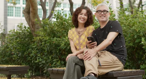 女星心碎離婚！「我在前台演出後台餵奶  老公跟她賞燈會」