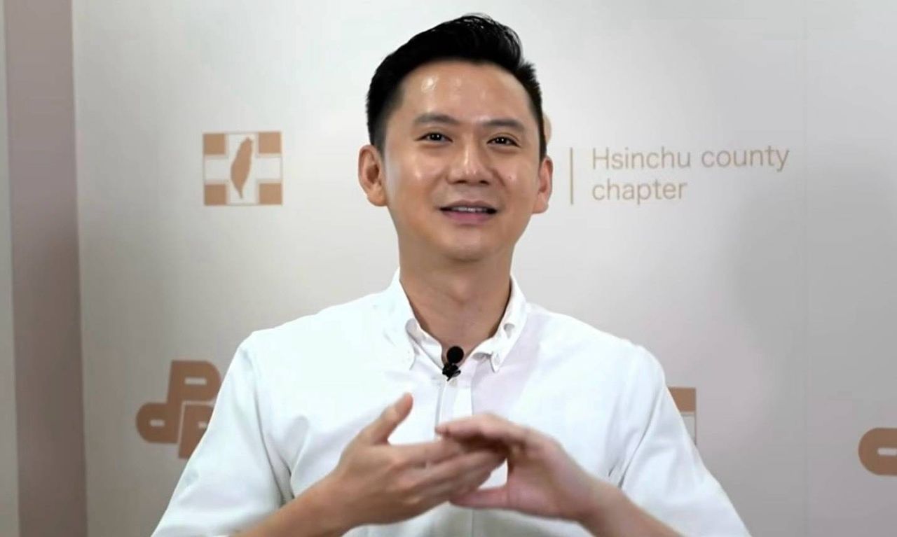 勸對手不要只會抹黑 鄭朝方:毀滅別人不會成就自己