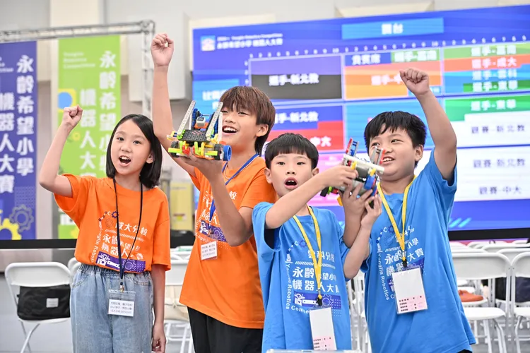 希望透過這套流程，讓孩子建立面對困難、主動尋找答案的能力。永齡基金會提供