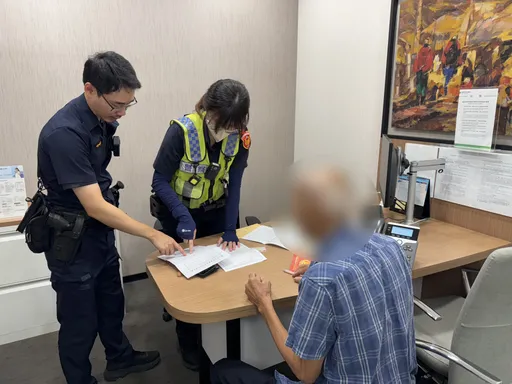 網路買藥買到詐...7旬男給帳戶、證件　財損又成人頭帳戶