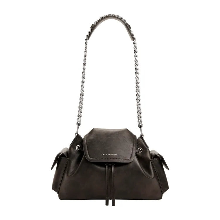 CHARLES & KEITH Noane水桶包，2790元。品牌提供