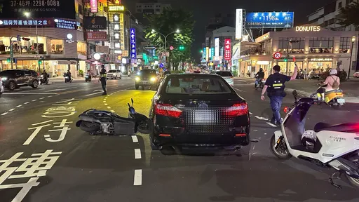 台中酒駕男闖紅燈連撞3機車　35歲女騎士重傷昏迷