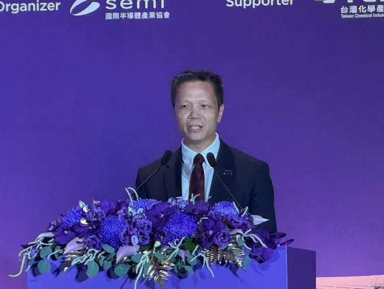 台灣美光前段晶圓製造暨營運副總裁鍾聯彬。呂承哲攝