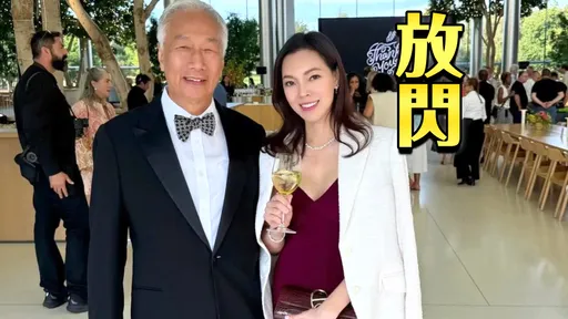 曾馨瑩依偎郭董！低胸禮服搭百萬愛馬仕　正宮氣場無敵