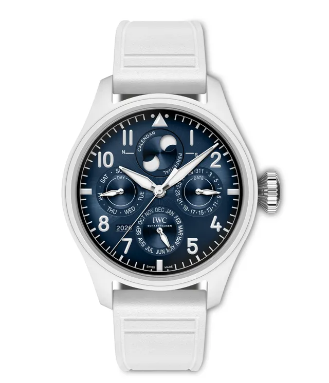 IWC大型飛行員PROSET 萬年曆腕錶「小王子」特別版，白色陶瓷版本 (型號IW339601)。品牌提供