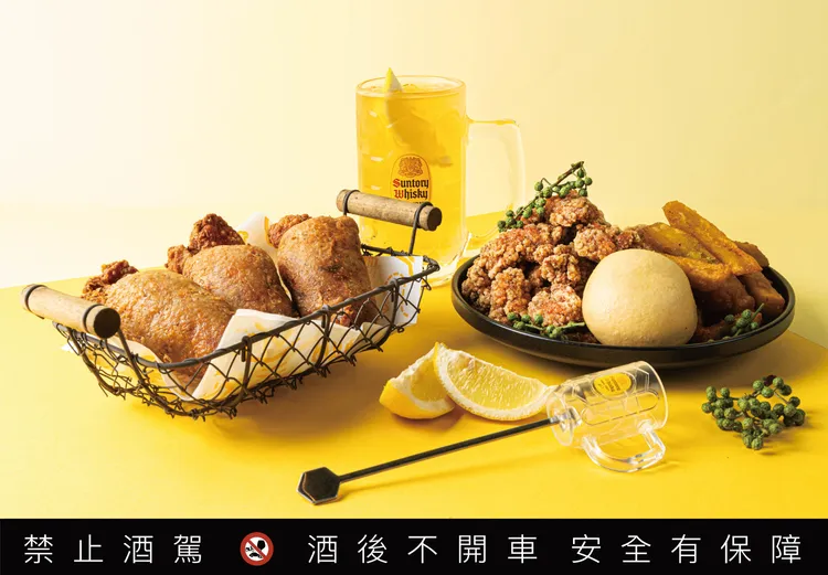 角瓶 KAKUBIN X 頂呱呱 以角嗨與炸物打造兼具風味與生活感的跨界組合。業者提供