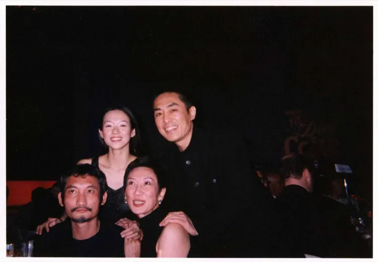 2001年亞洲電影節。左起徐克、章子怡、施南生、張藝謀。翻攝南生安歌ENCORE NANSUN網站