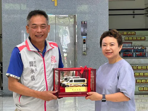 扎根桃園回饋鄉里！　御圃農產黃麗惠捐贈救護車守護地方